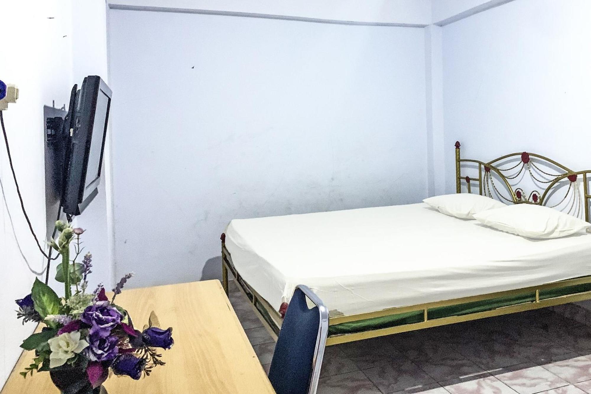 Lalabata Oyo 91757 Surya Hotelneartaman Anggrek Pkk Watansoppeng מראה חיצוני תמונה