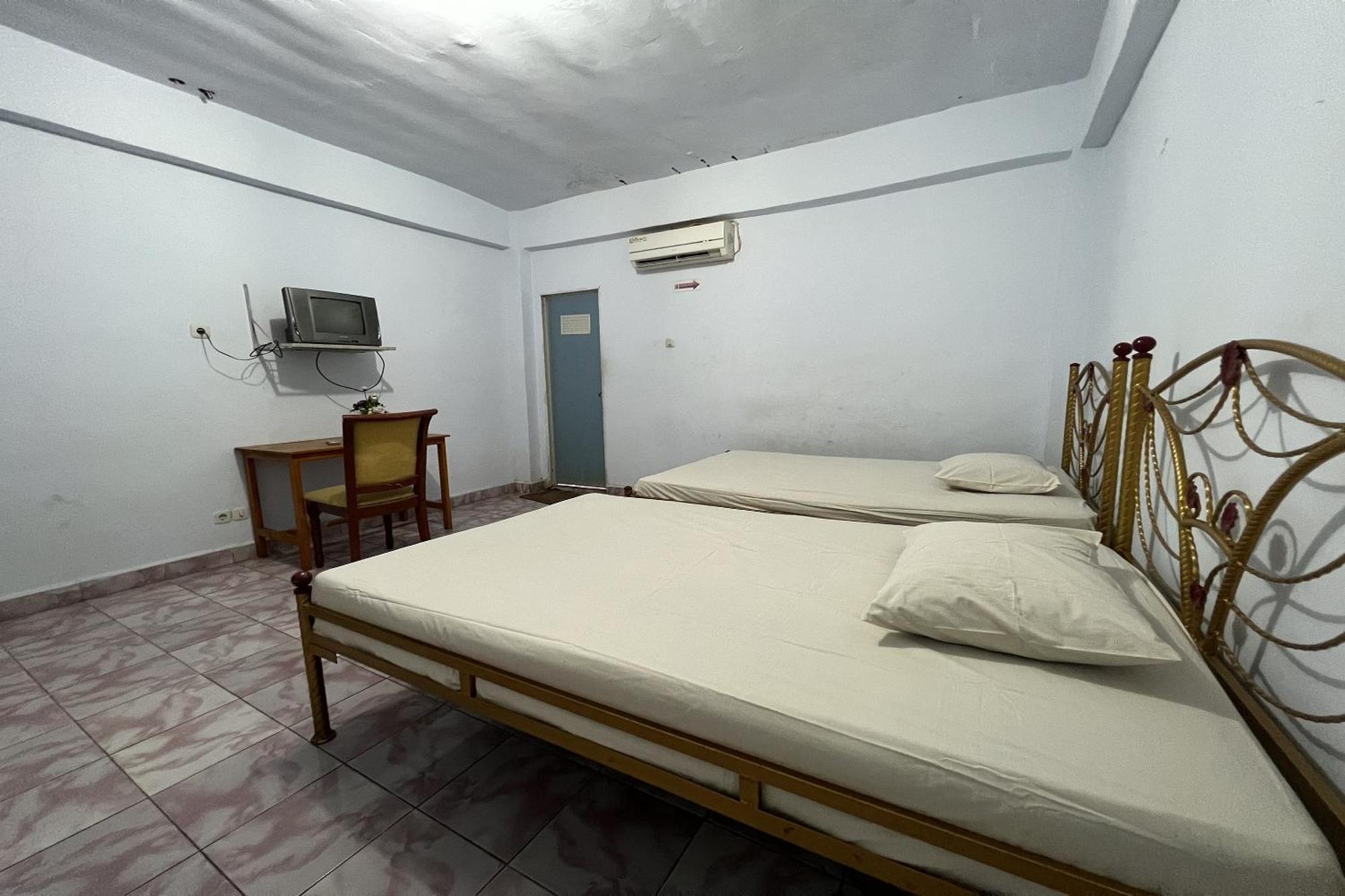 Lalabata Oyo 91757 Surya Hotelneartaman Anggrek Pkk Watansoppeng מראה חיצוני תמונה