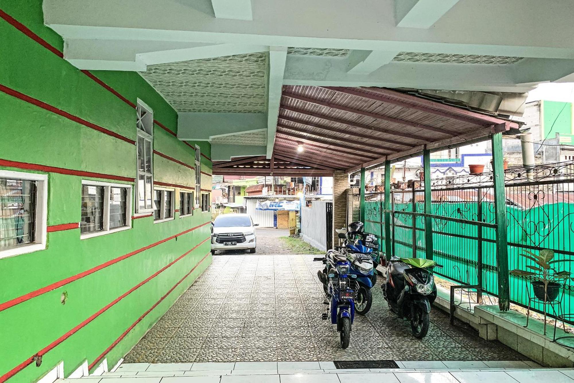 Lalabata Oyo 91757 Surya Hotelneartaman Anggrek Pkk Watansoppeng מראה חיצוני תמונה