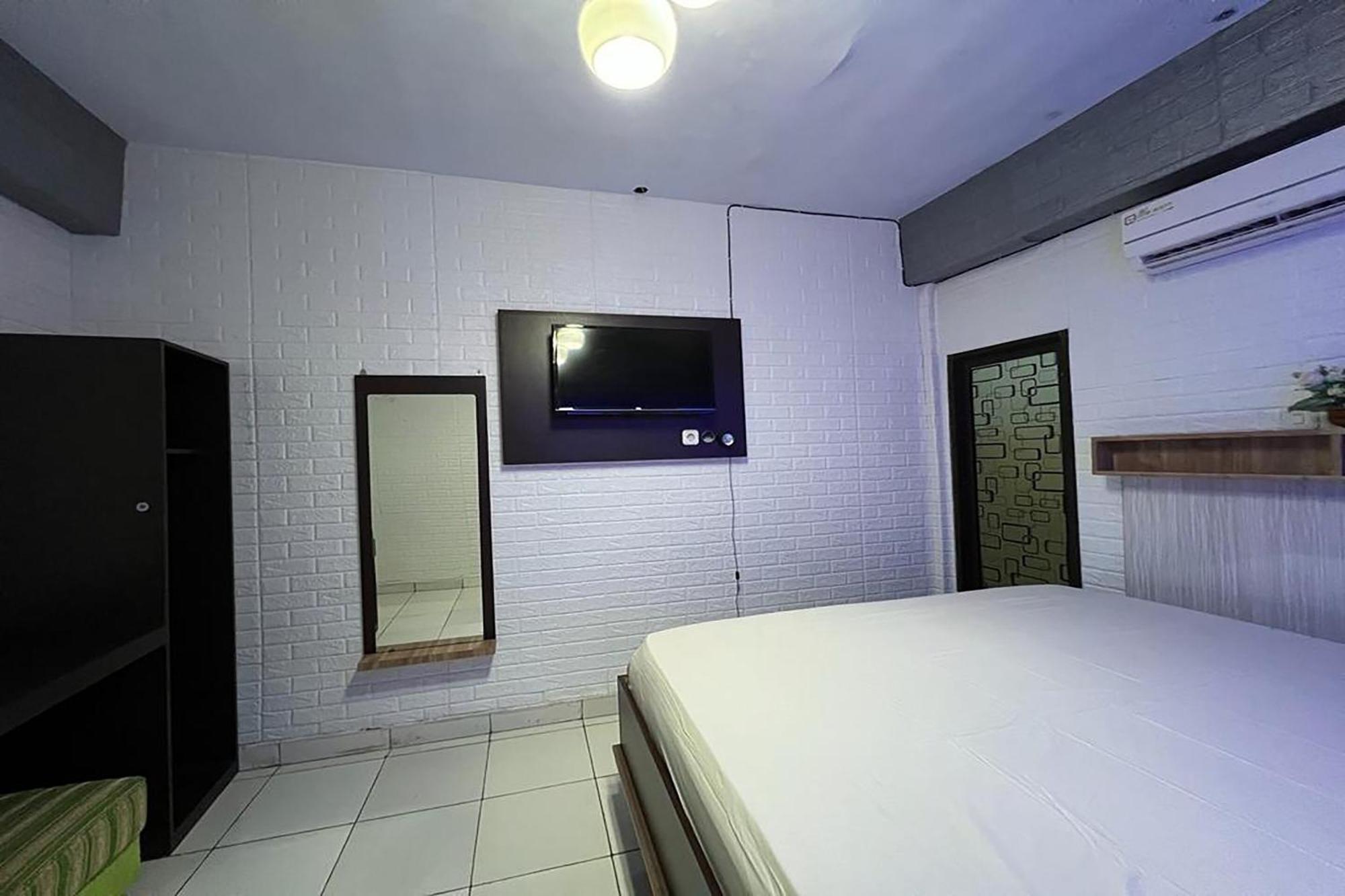 Lalabata Oyo 91757 Surya Hotelneartaman Anggrek Pkk Watansoppeng מראה חיצוני תמונה